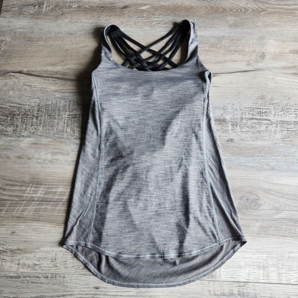 (4) Lululemon tank top